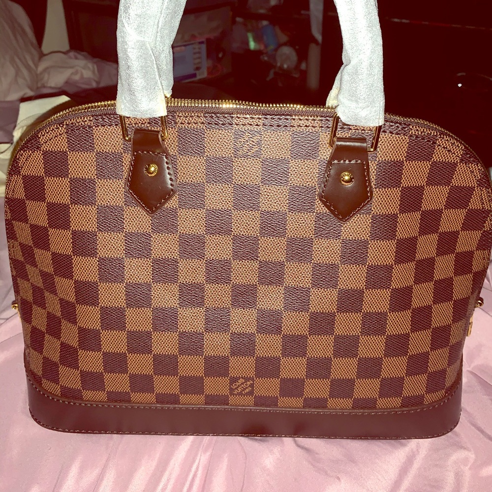 Brown checkered fashion bag